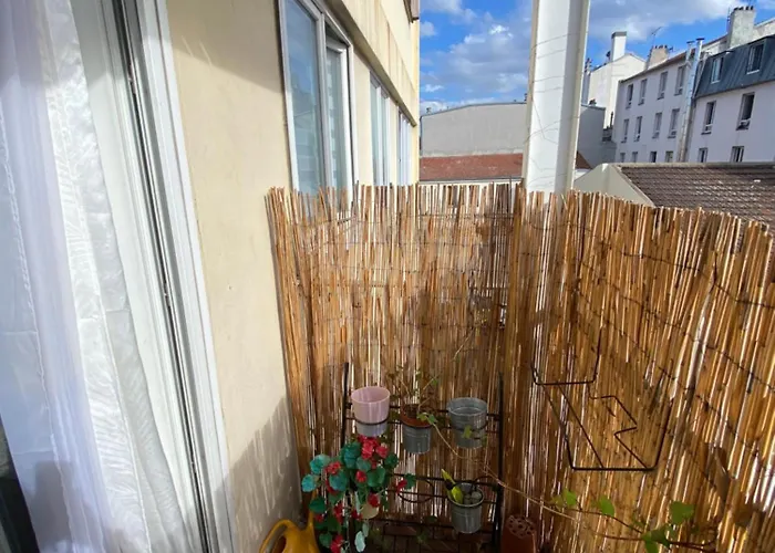 Appartement Proche La Villette Avec 2 Balcons