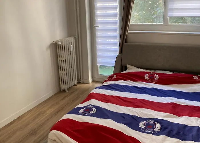 Appartement Proche La Villette Avec 2 Balcons